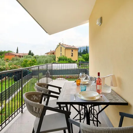 Leti Apartment